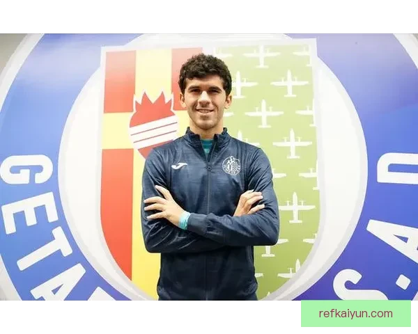 赫塔菲转会策略分析：球队未来构建与目标调整明确