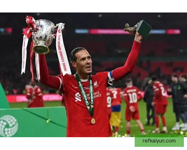 范戴克续约至2027年，利物浦后防核心留队